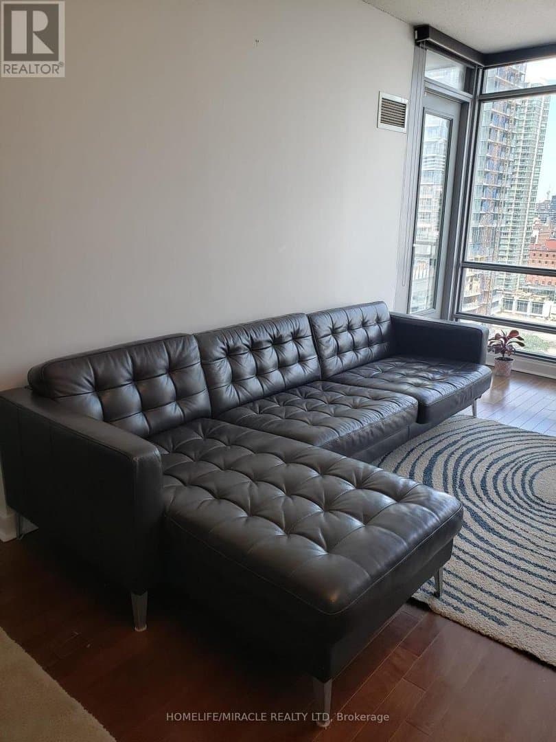3 Navy Wharf Court - Photo 3