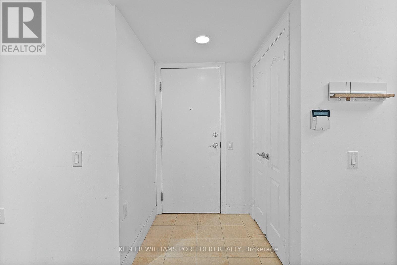21 Hillcrest Avenue - Photo 3