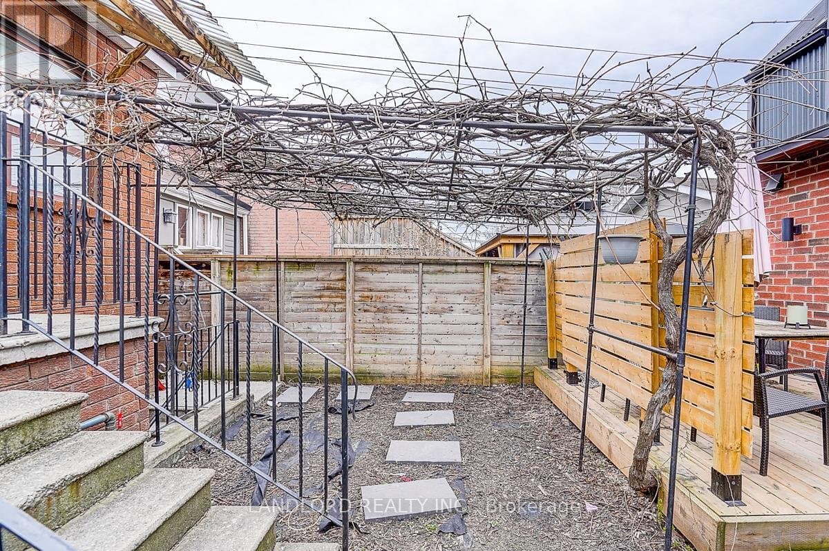 96 Wiltshire Avenue - Photo 4