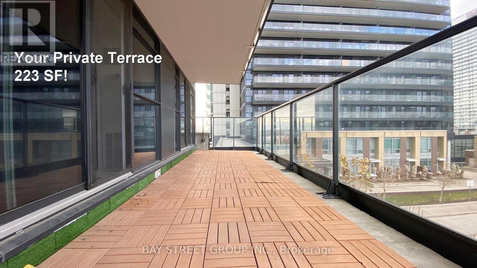 33 Singer Court - Photo 2