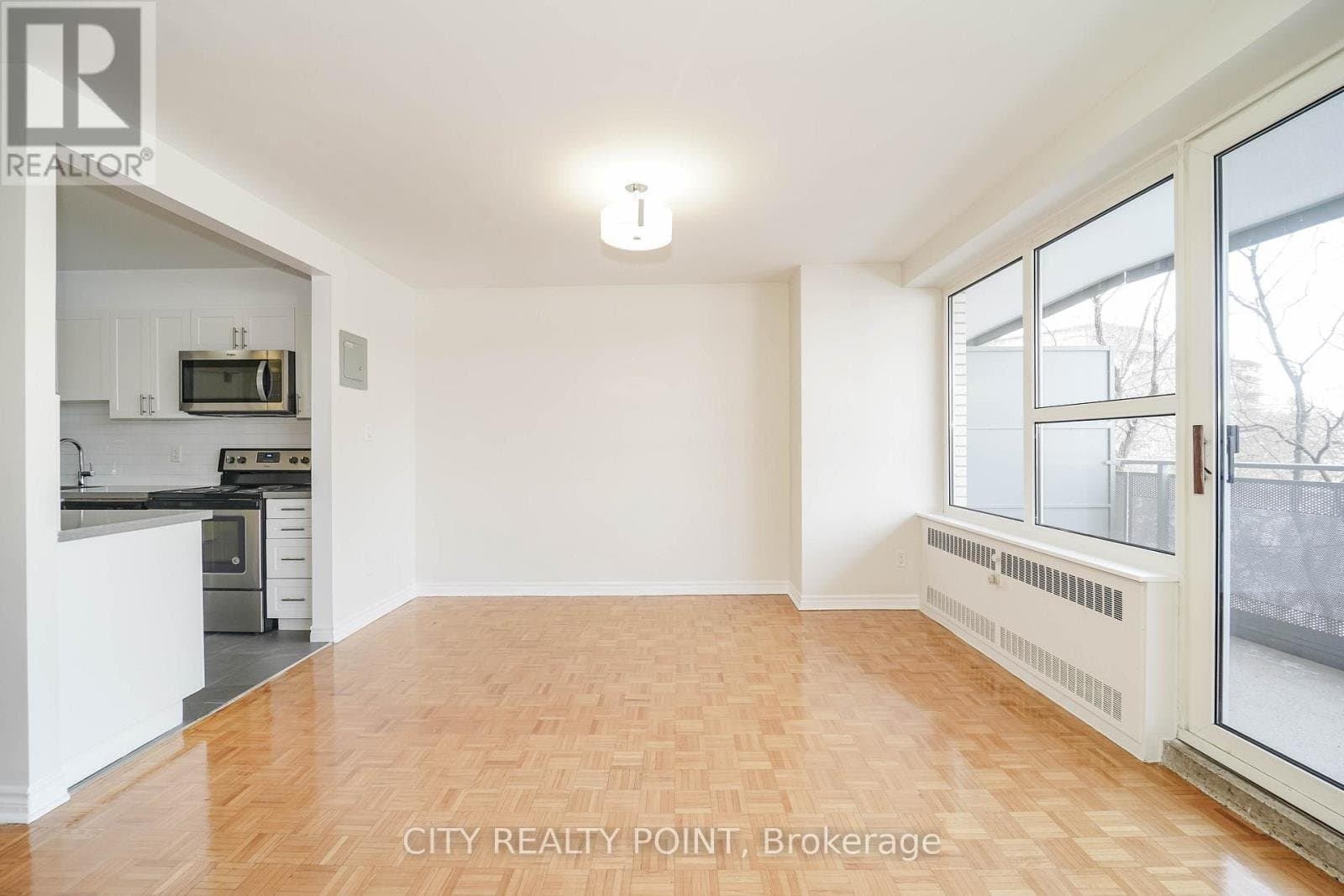 10 Shallmar Boulevard - Photo 4