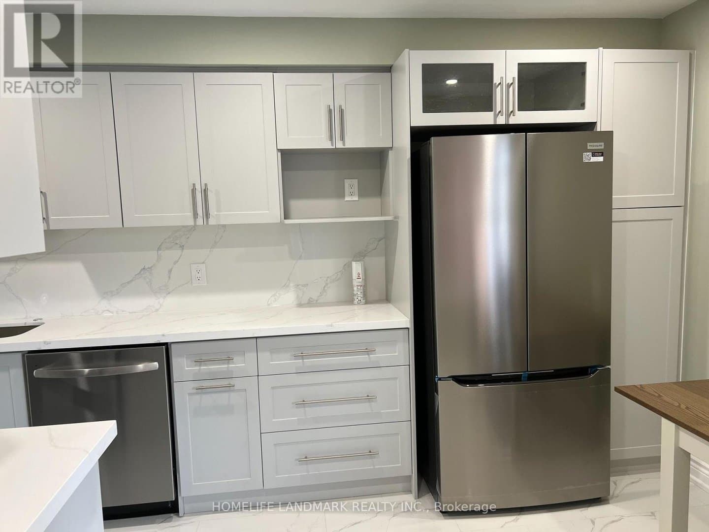 70 Lady Churchill Court - Photo 3