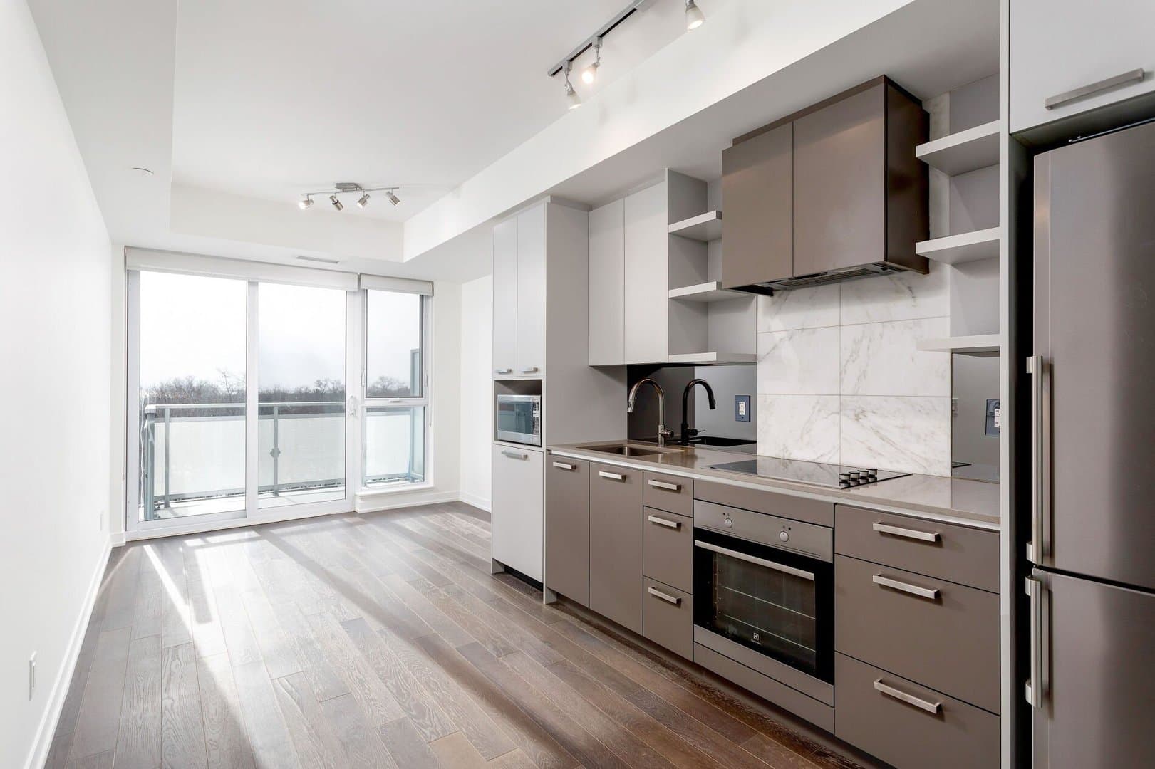 1830 Bloor Street West - Photo 1