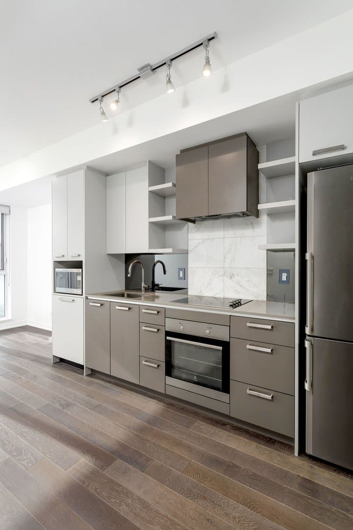 1830 Bloor Street West - Photo 2