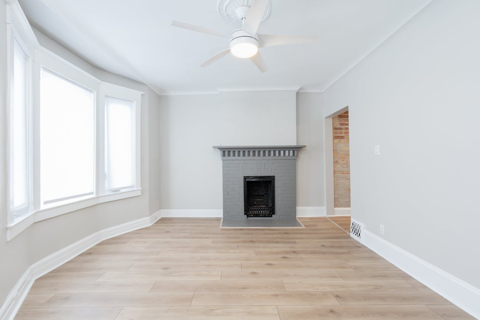 15 Indian Road Crescent - Photo 2