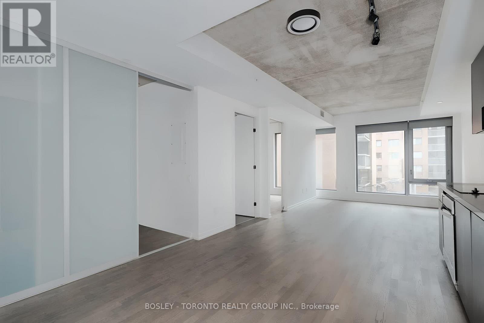 60 Colborne Street - Photo 2