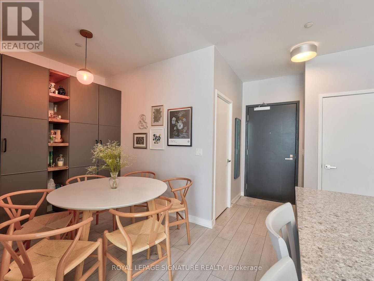 31 Tippett Road - Photo 1