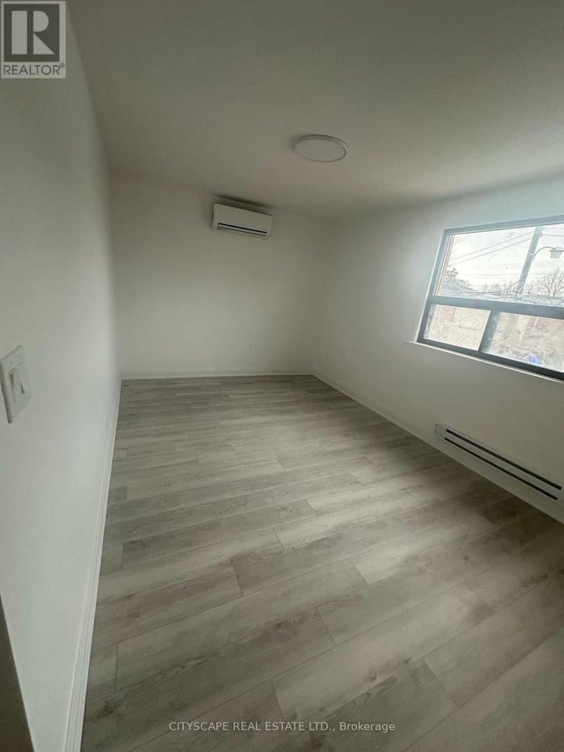 1710 St Clair Avenue - Photo 2