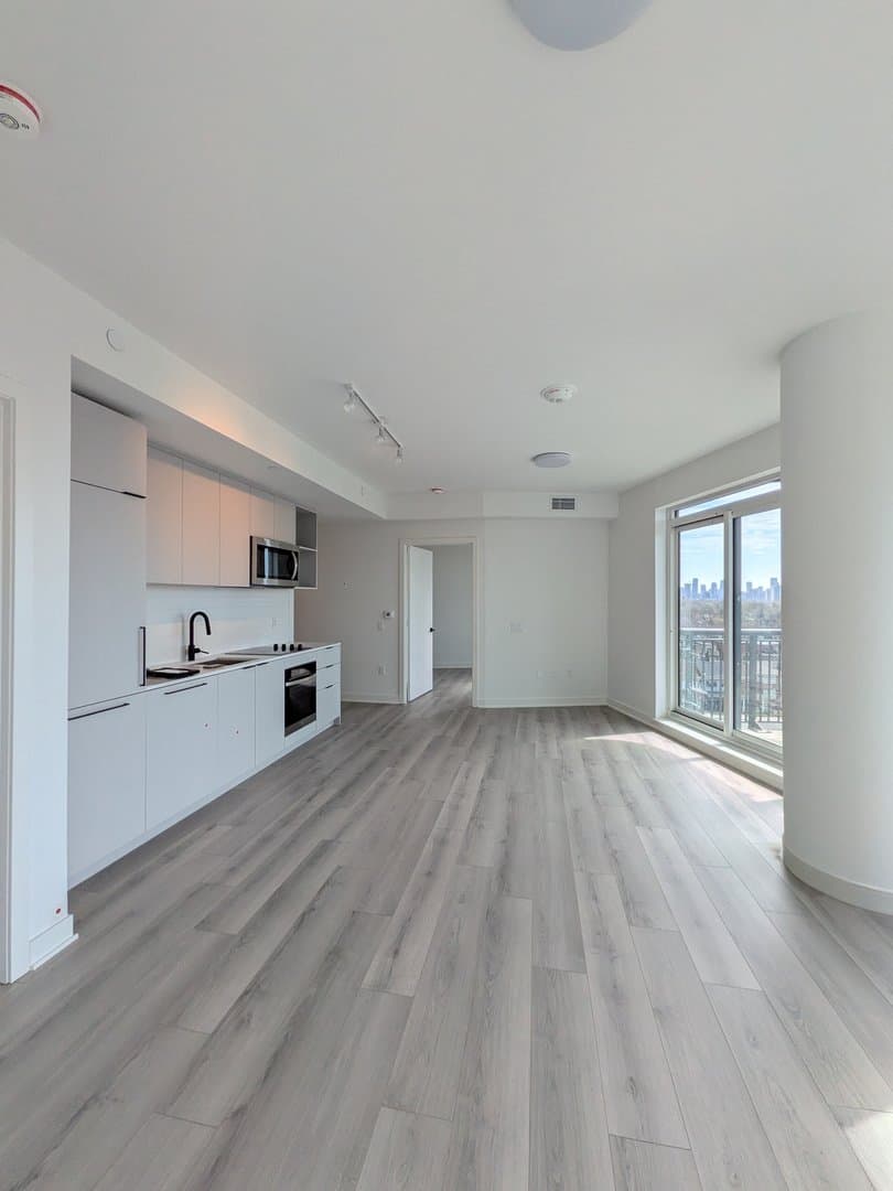 1185 Dupont Street - Photo 2