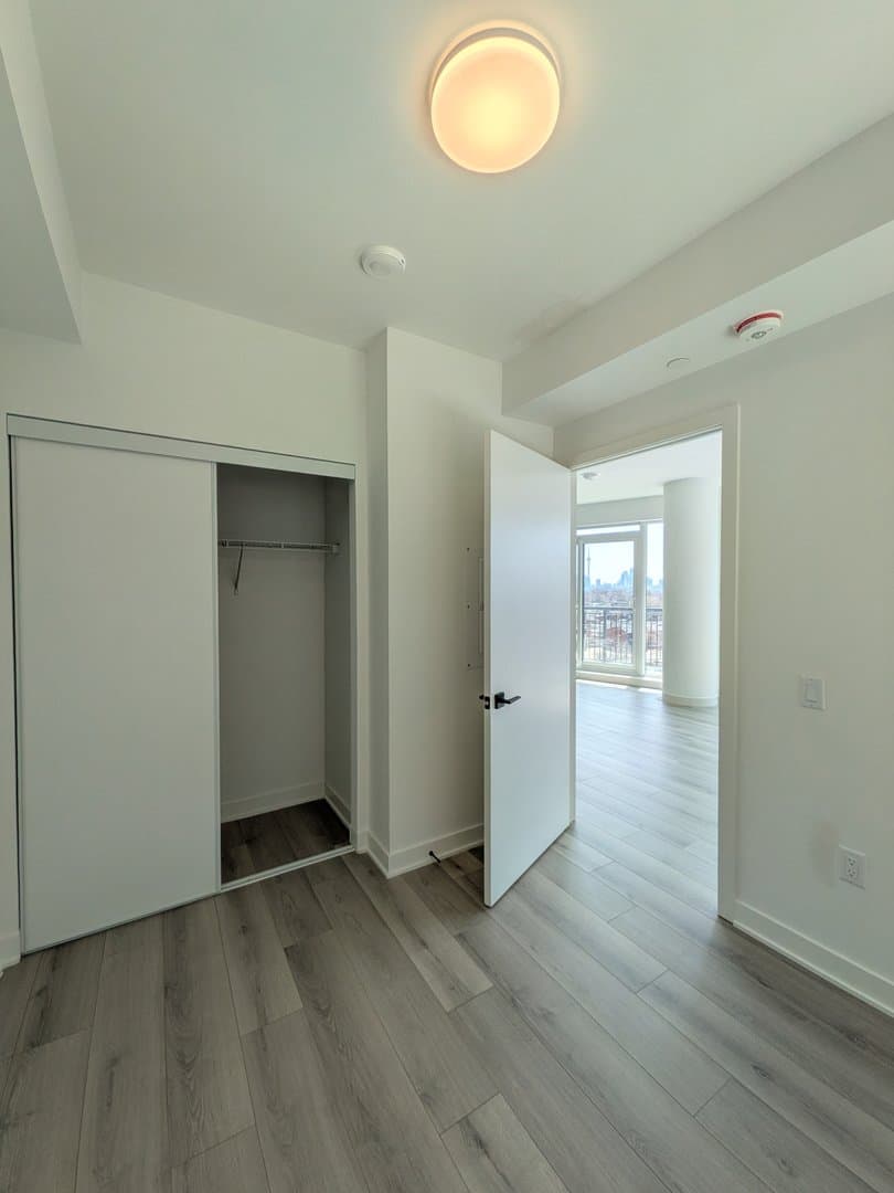 1185 Dupont Street - Photo 4