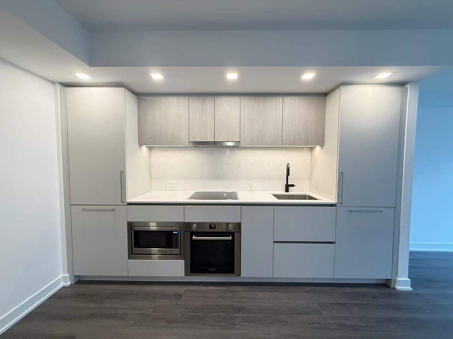 609 Sherbourne Street - Photo 2