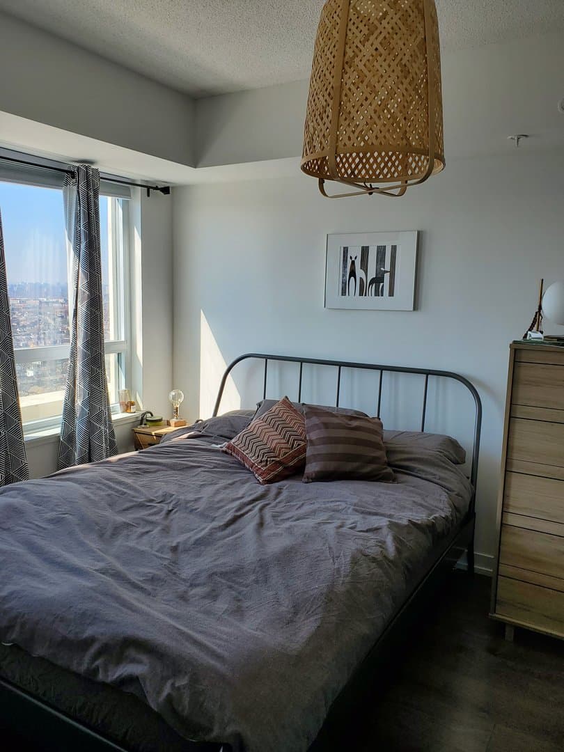 1410 Dupont Street - Photo 2
