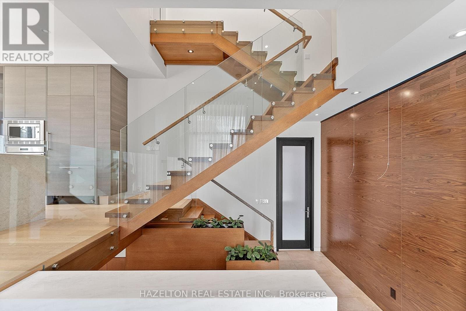 143 Joicey Boulevard - Photo 3