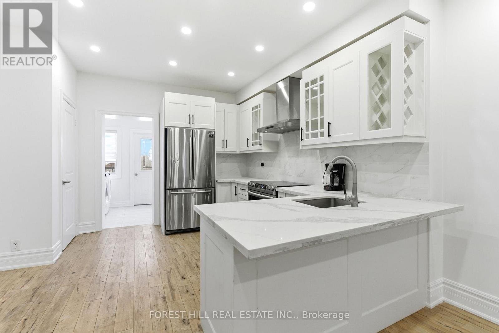 1297 Davenport Road - Photo 3