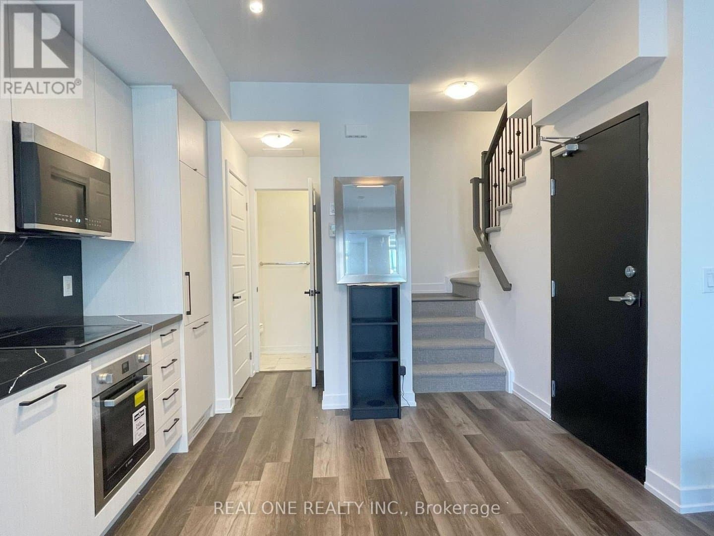 851 Sheppard Avenue - Photo 4