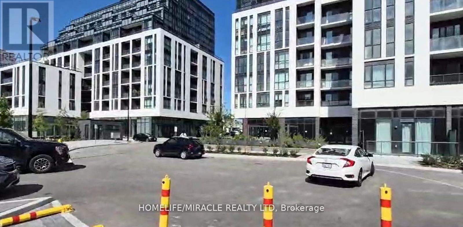 3423 Sheppard Avenue - Photo 1