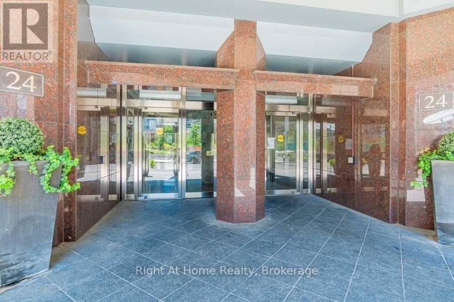 24 Wellesley Street - Photo 2