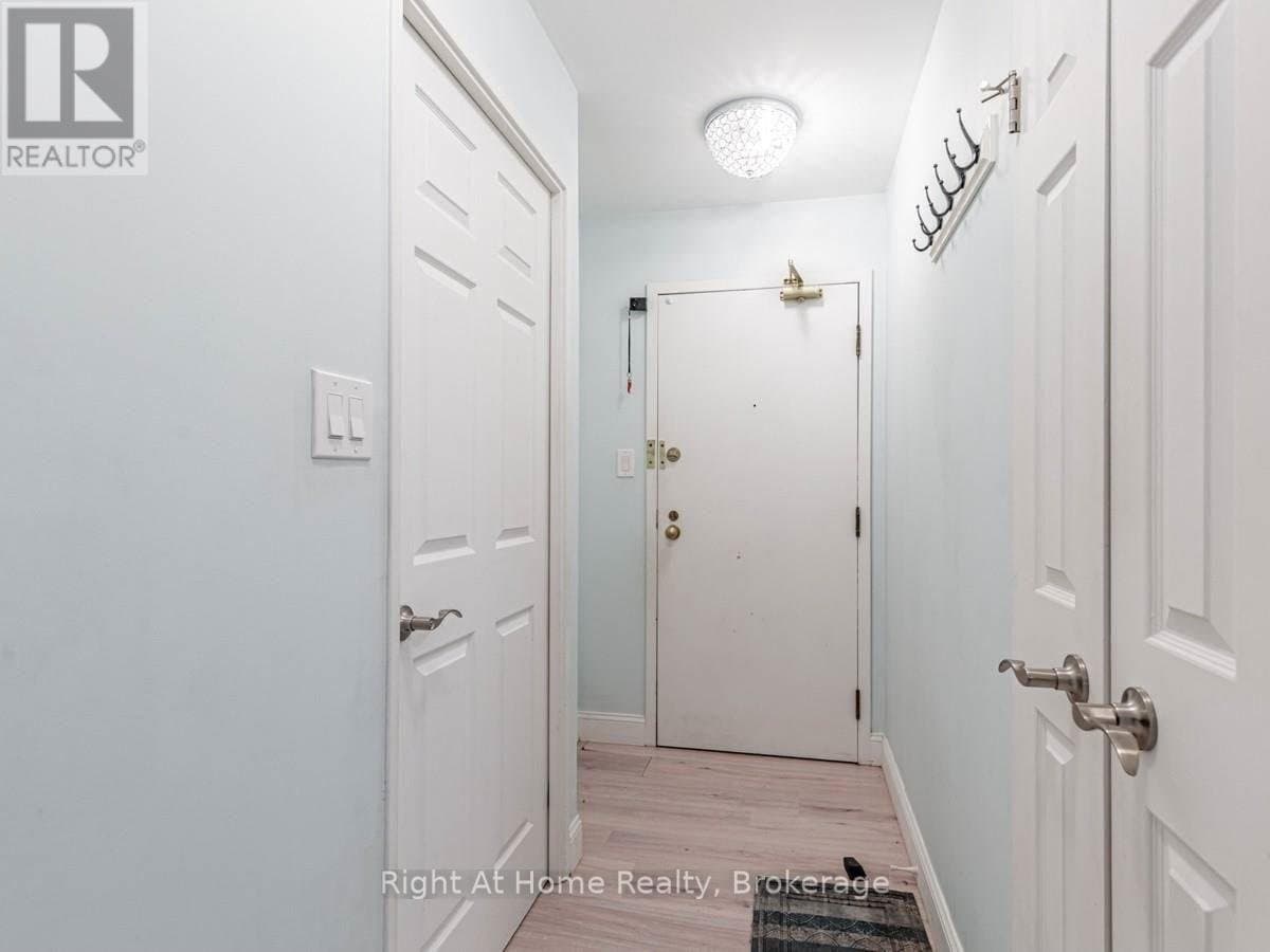 24 Wellesley Street - Photo 3