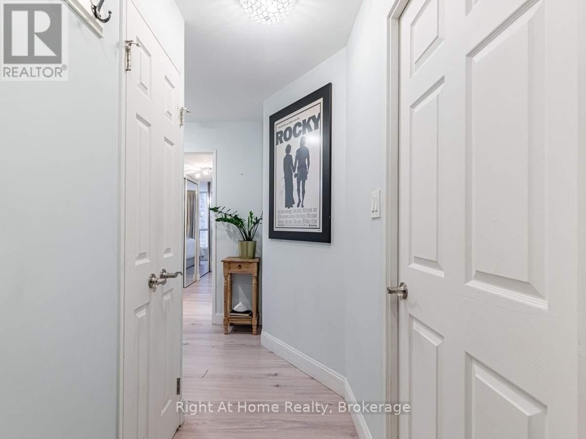 24 Wellesley Street - Photo 4