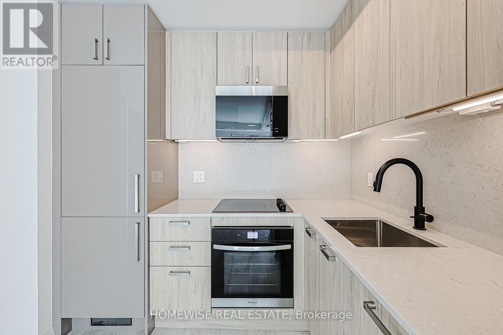 280 Dundas Street