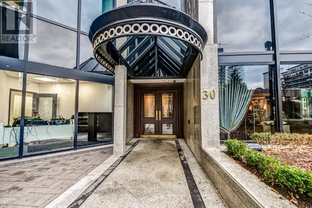 30 Wellington Street - Photo 1