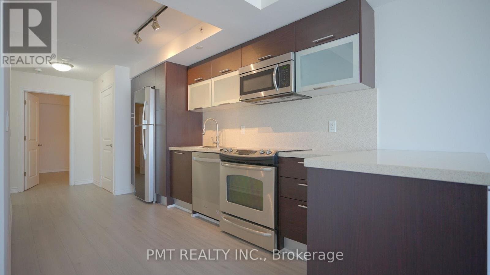 386 Yonge Street - Photo 3