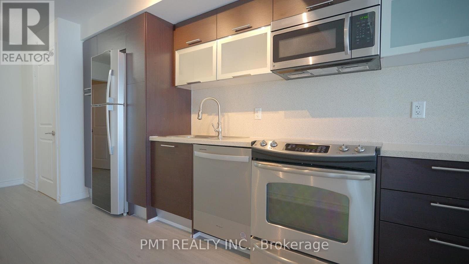 386 Yonge Street - Photo 4