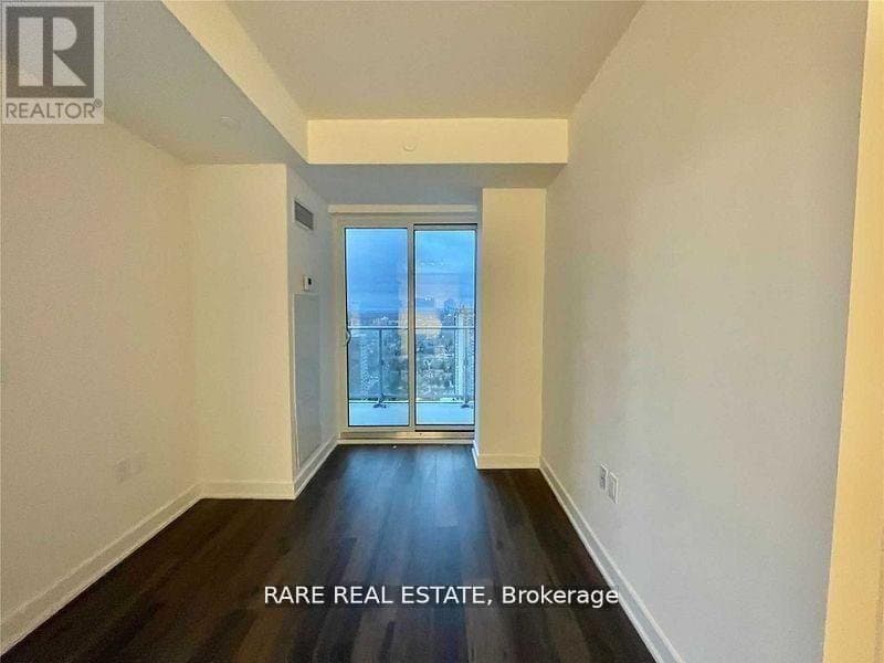 195 Redpath Avenue - Photo 4
