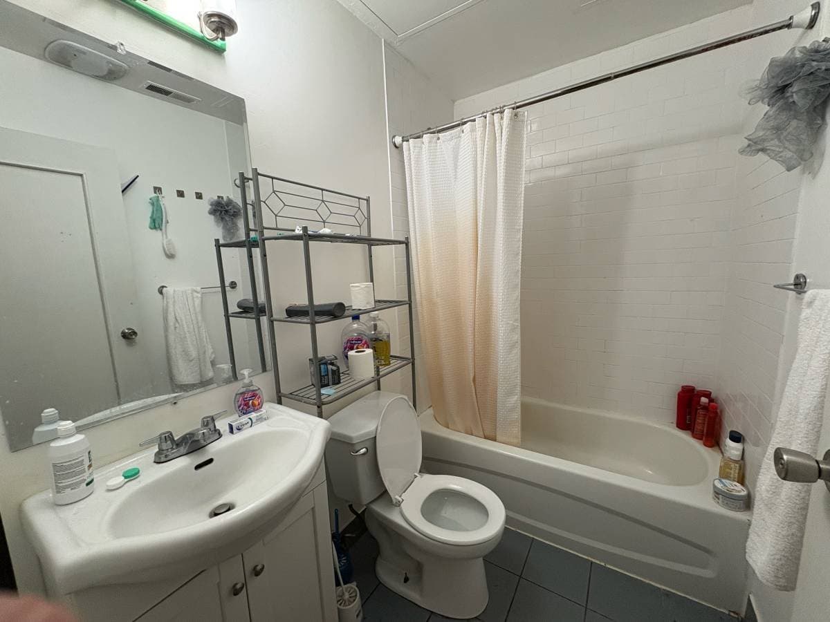 394 Bloor Street West - Photo 4