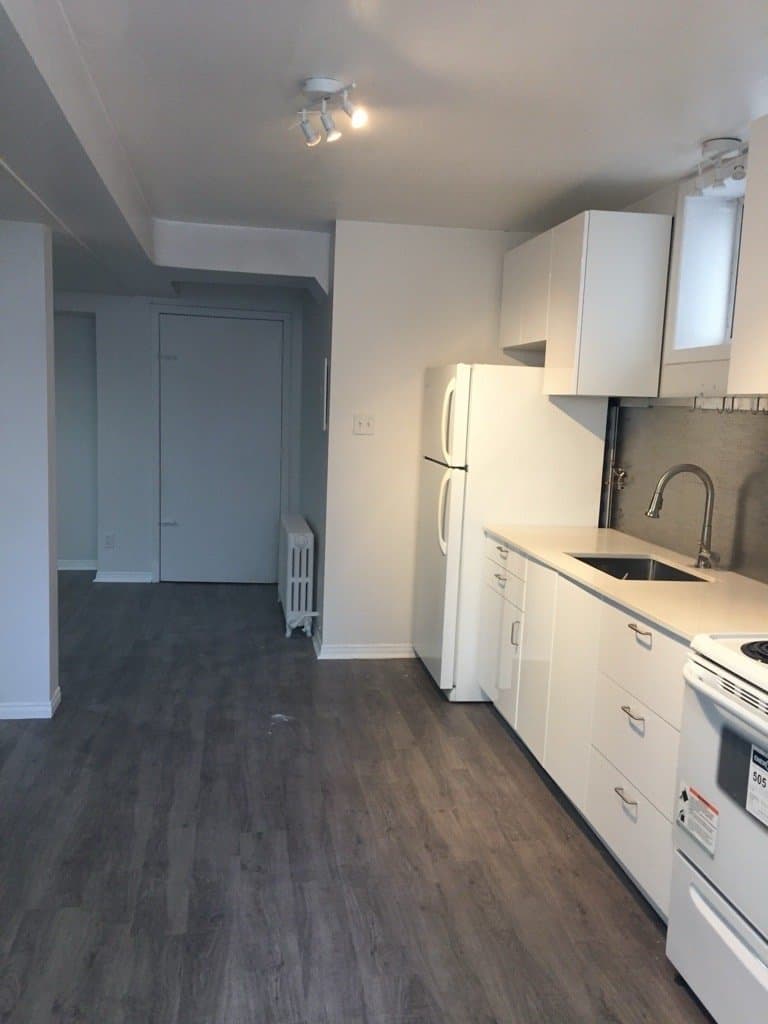 898 Bathurst Street - Photo 2