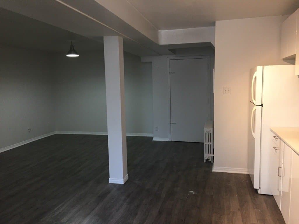 898 Bathurst Street - Photo 3
