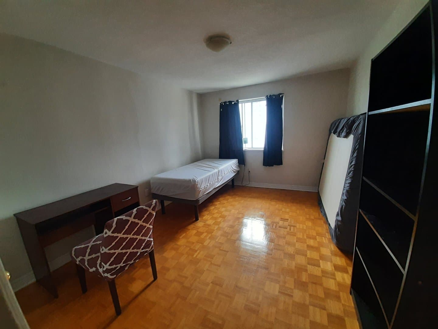 240 Wellesley Street East - Photo 2