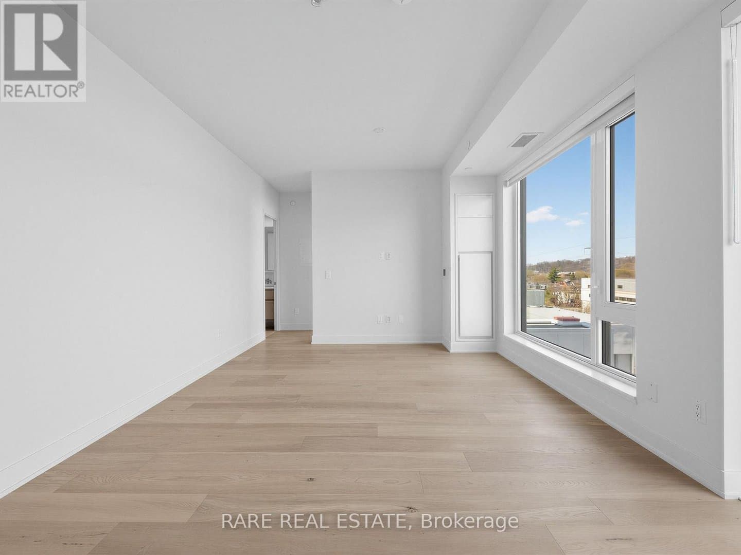322 Dupont Street - Photo 4