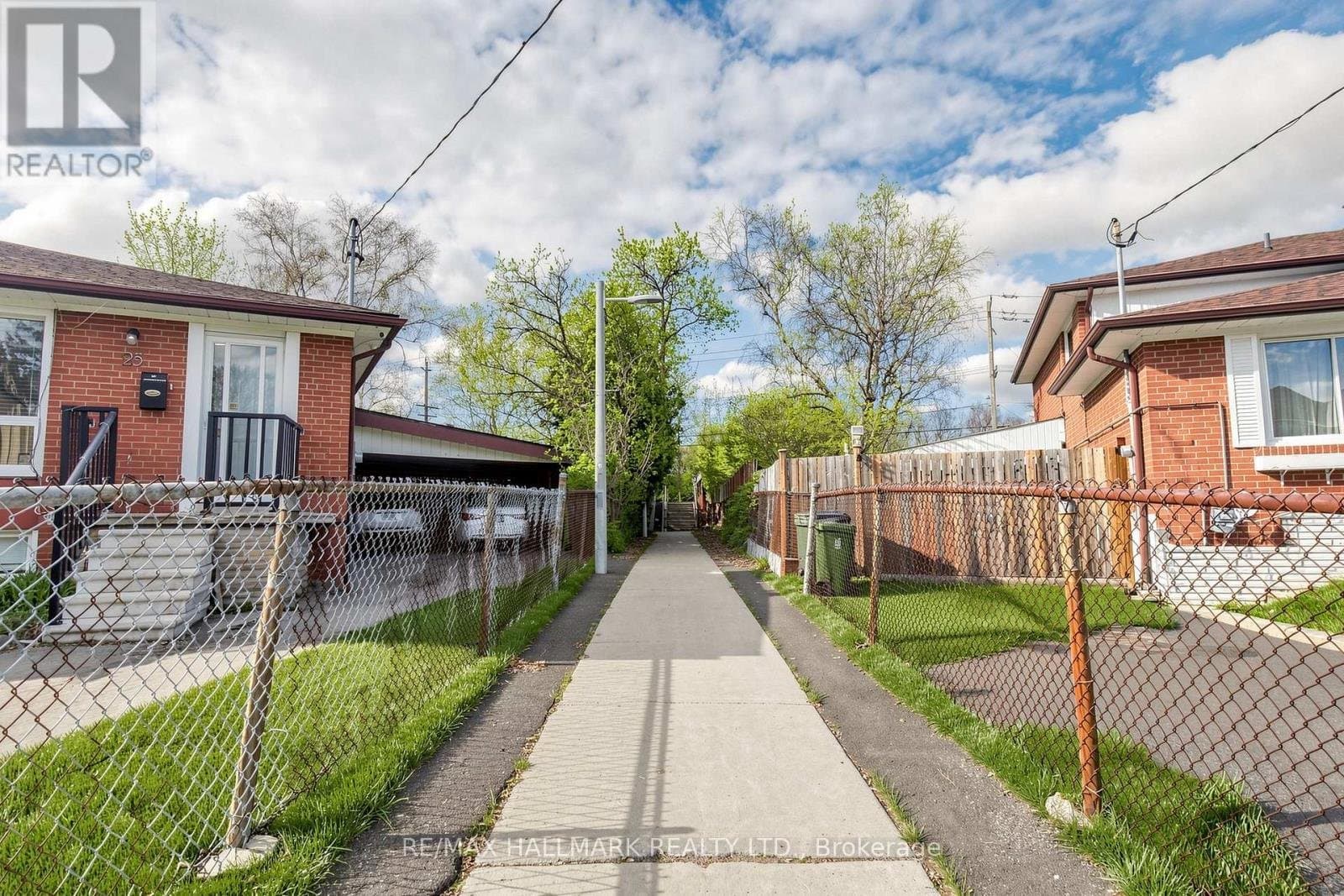 25 Beethoven Court - Photo 2