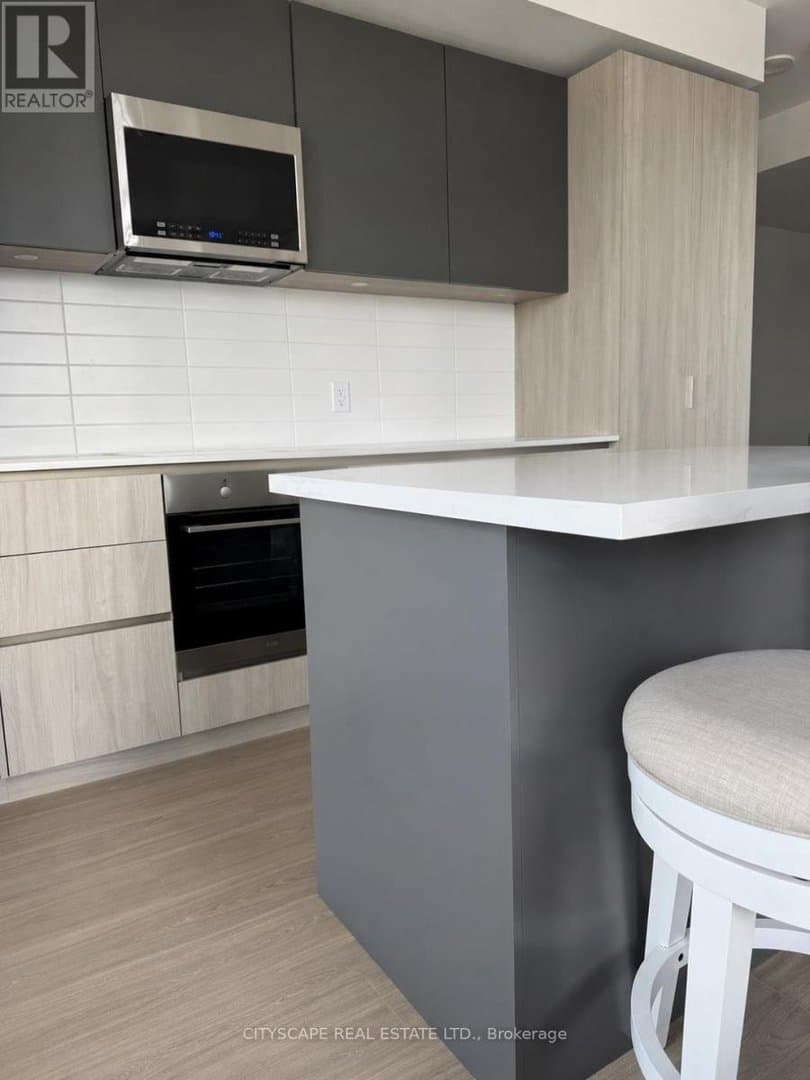 28 Widmer Street - Photo 4