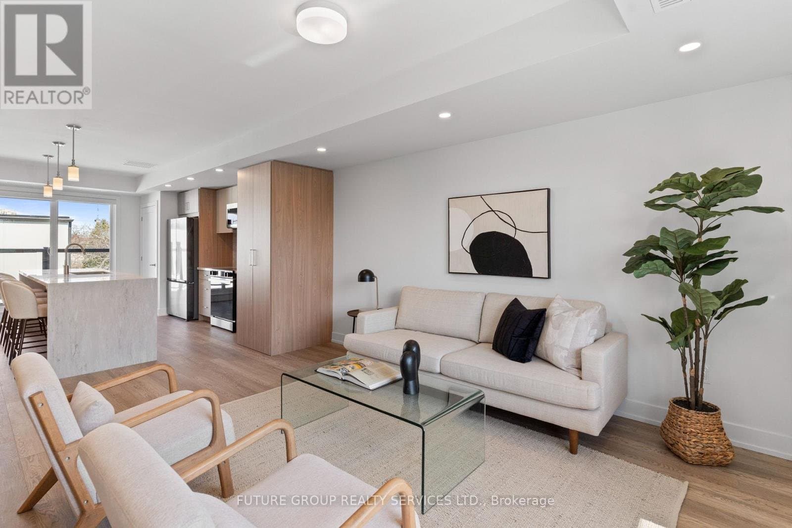 15 Acorn Avenue