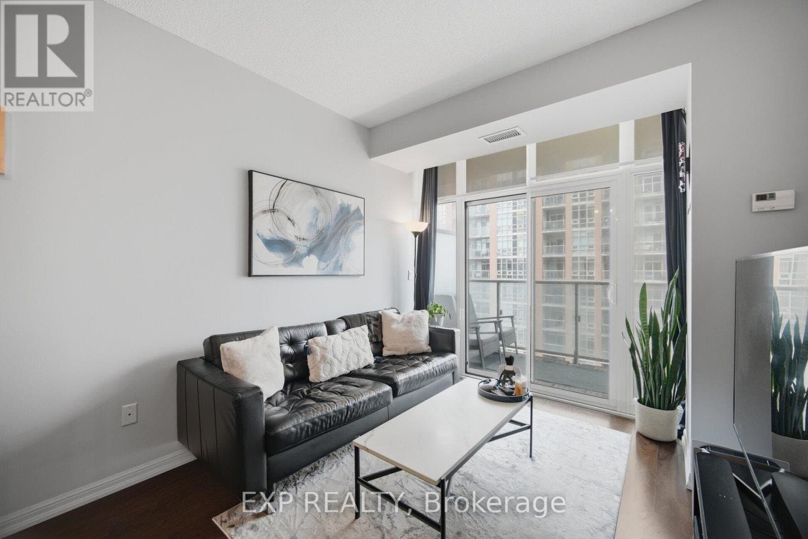 65 East Liberty Street - Photo 2