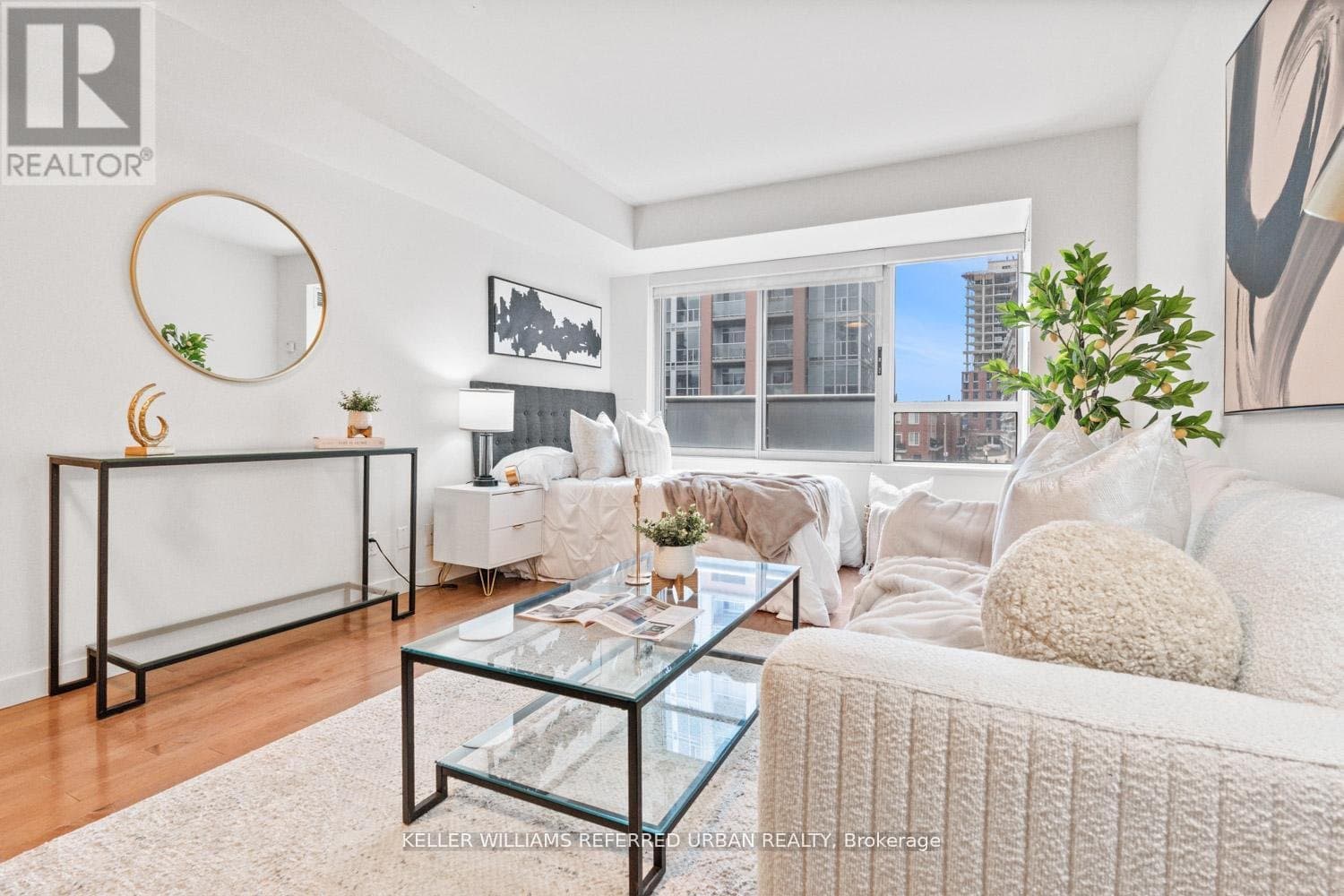 1005 King Street - Photo 1