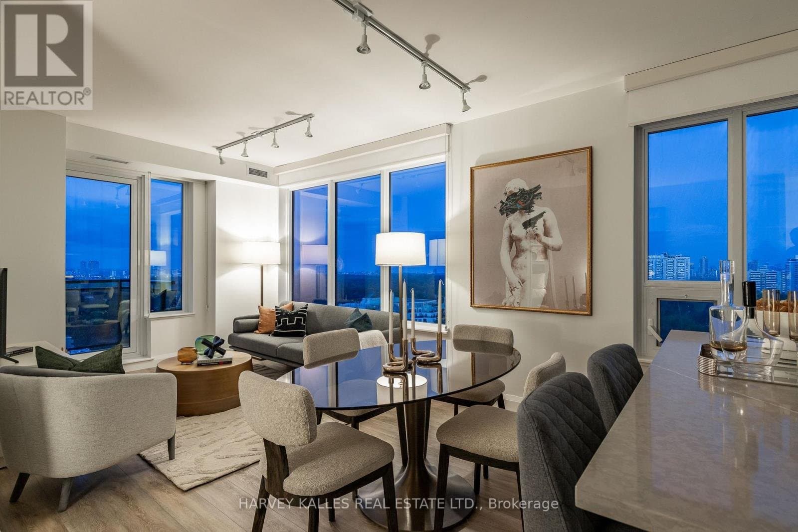 71 Redpath Avenue - Photo 2