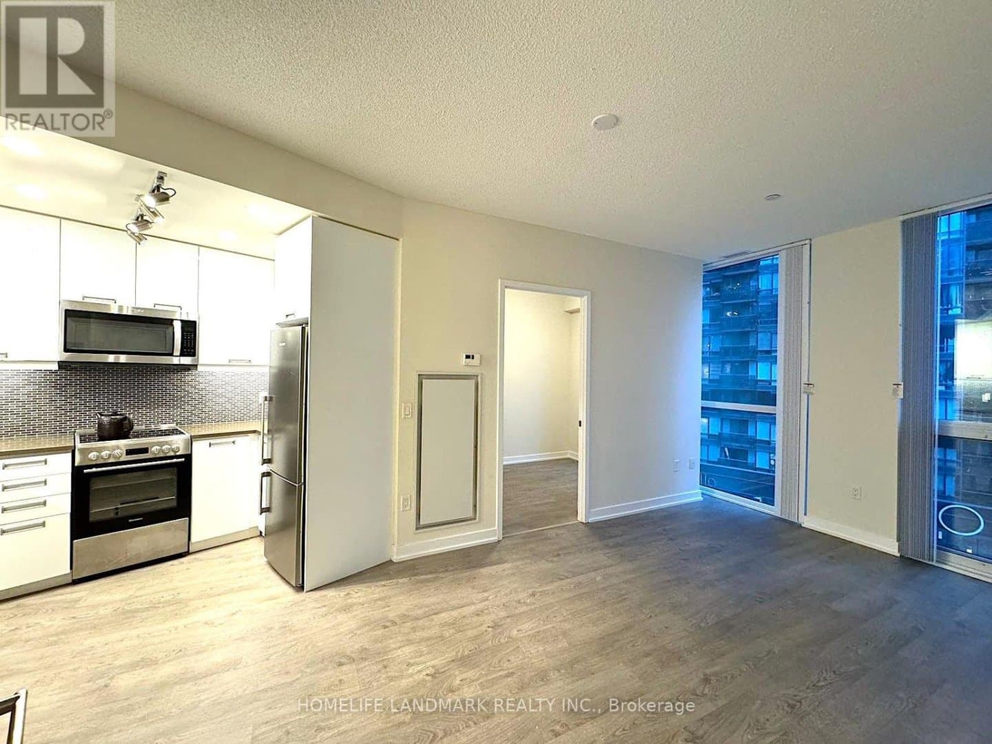 99 John Street - Photo 2