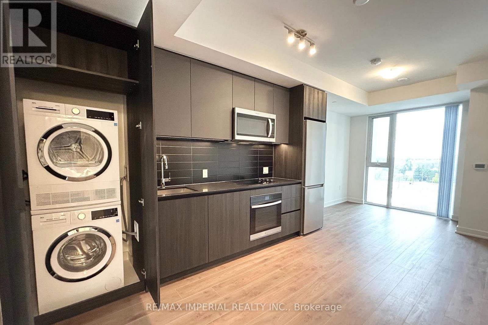 5858 Yonge Street - Photo 1