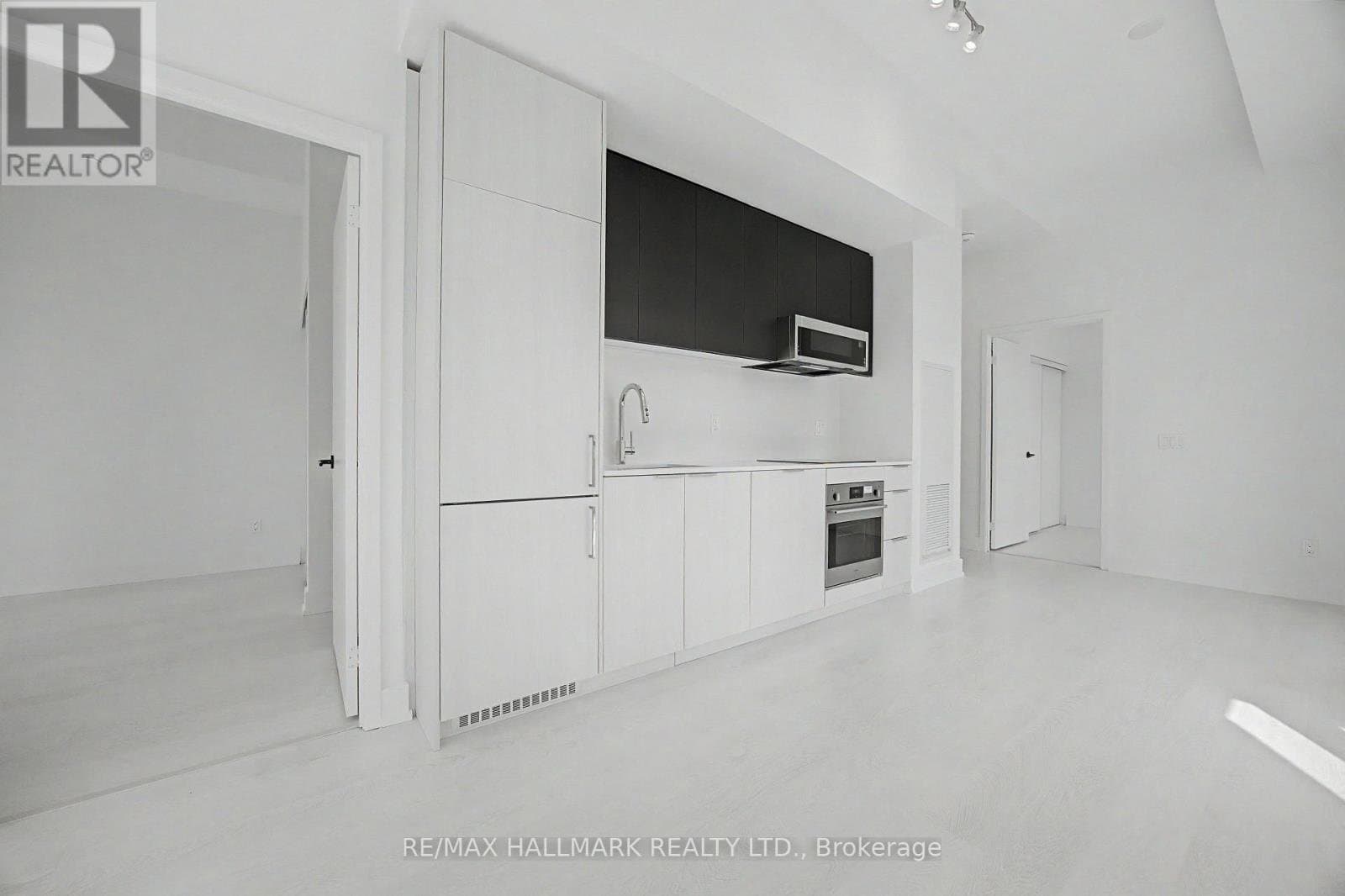 308 Jarvis Street - Photo 4