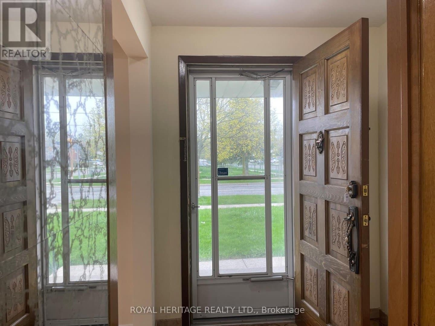 281 Driftwood Avenue - Photo 3