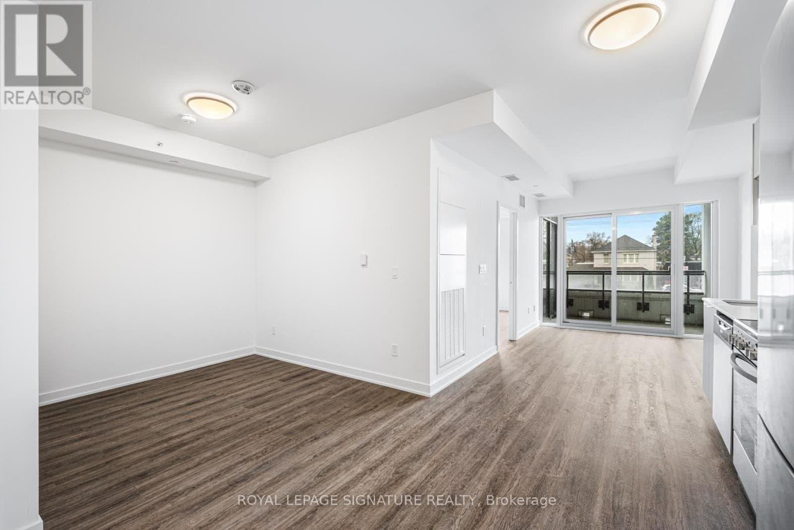 4569 Kingston Road - Photo 2