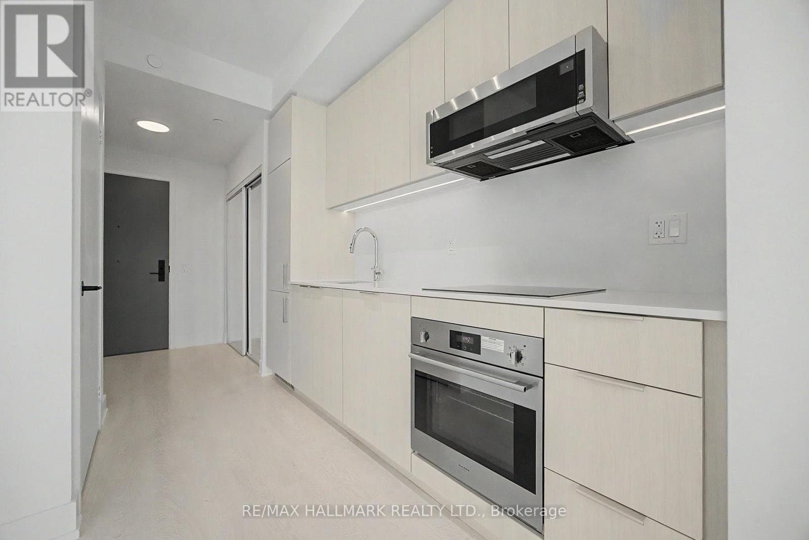 308 Jarvis Street - Photo 3