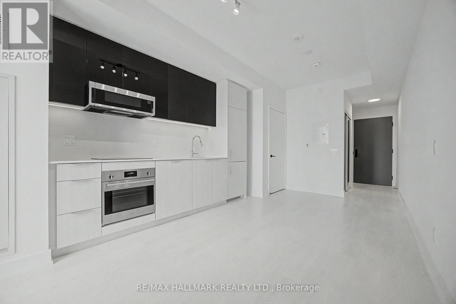 308 Jarvis Street - Photo 2
