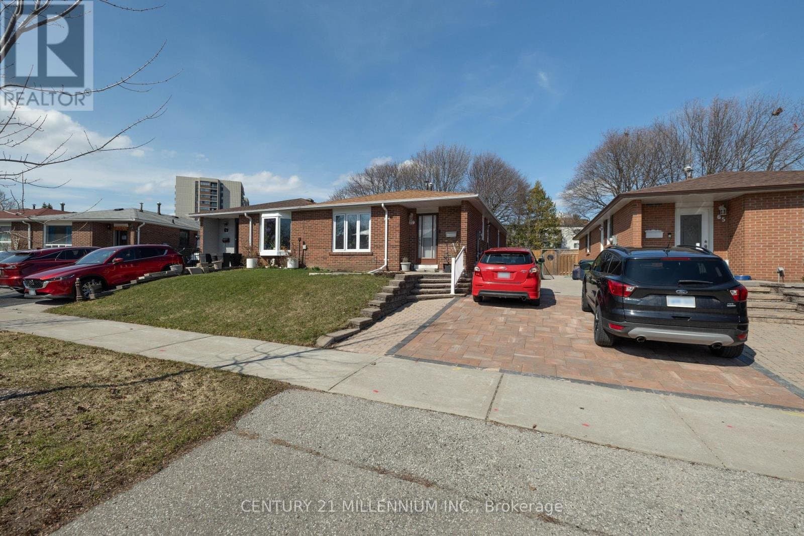 67 Coxworth Crescent