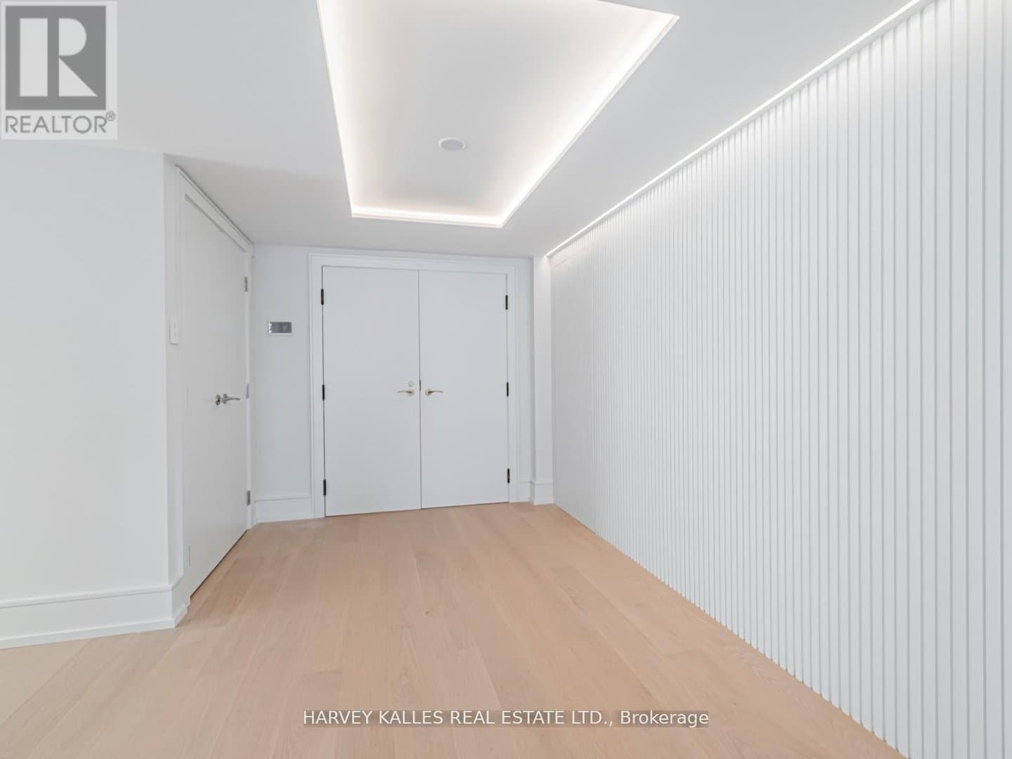 1166 Bay Street - Photo 1