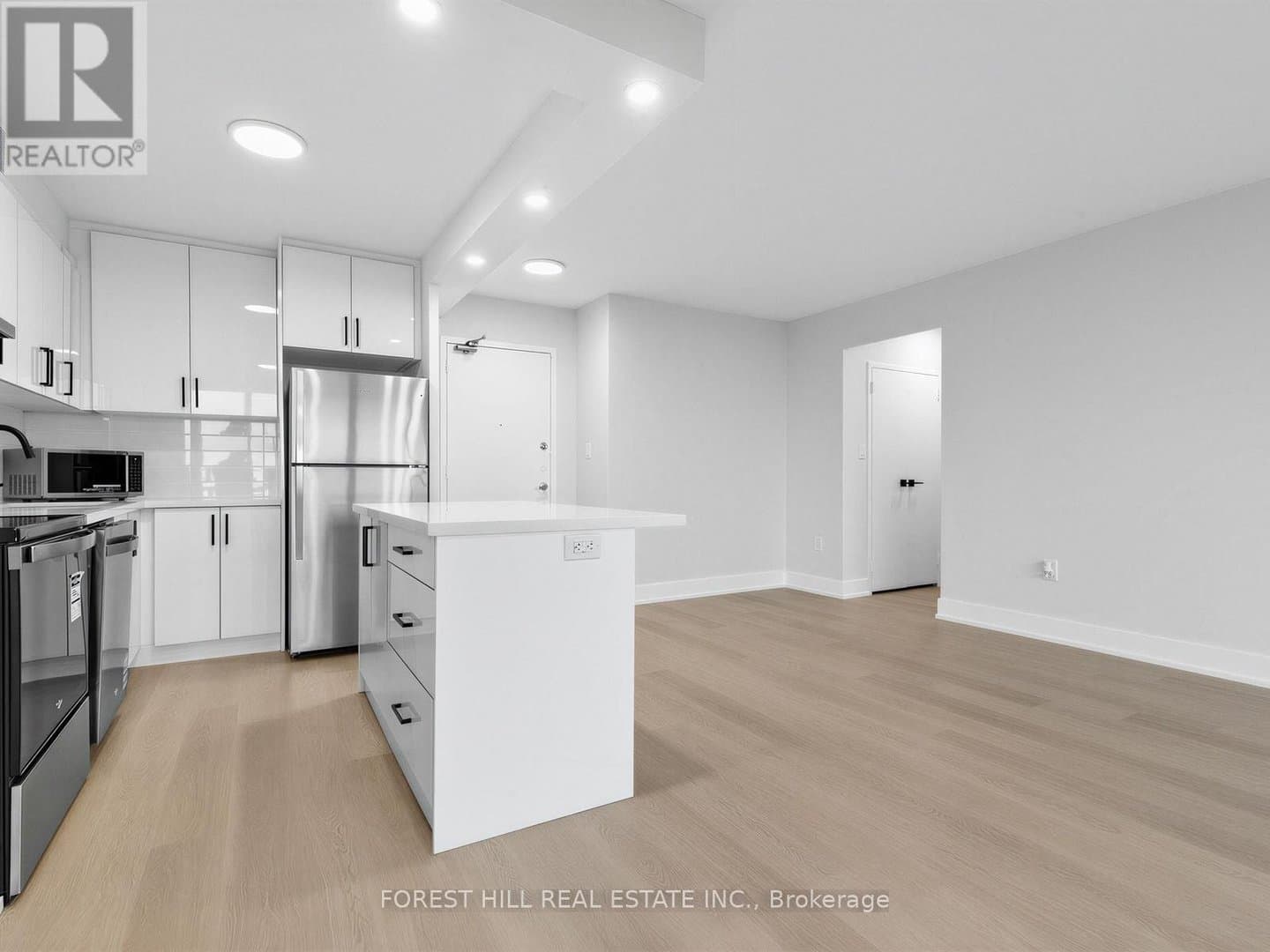 140 Elm Ridge Drive - Photo 2