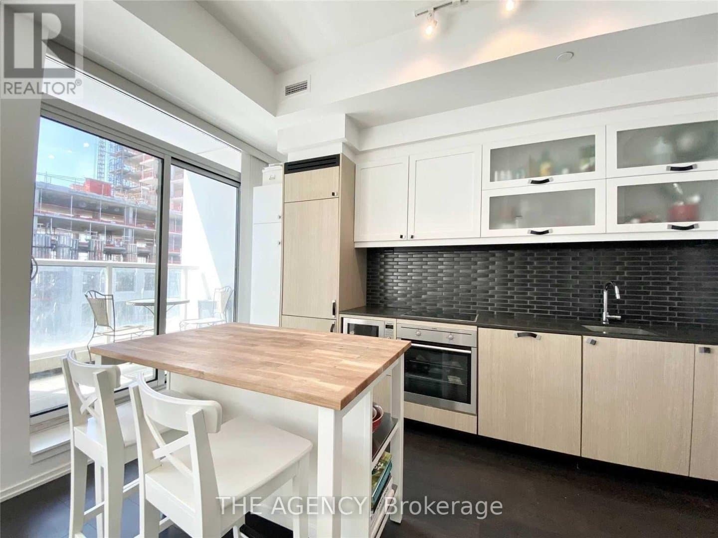 783 Bathurst Street - Photo 1
